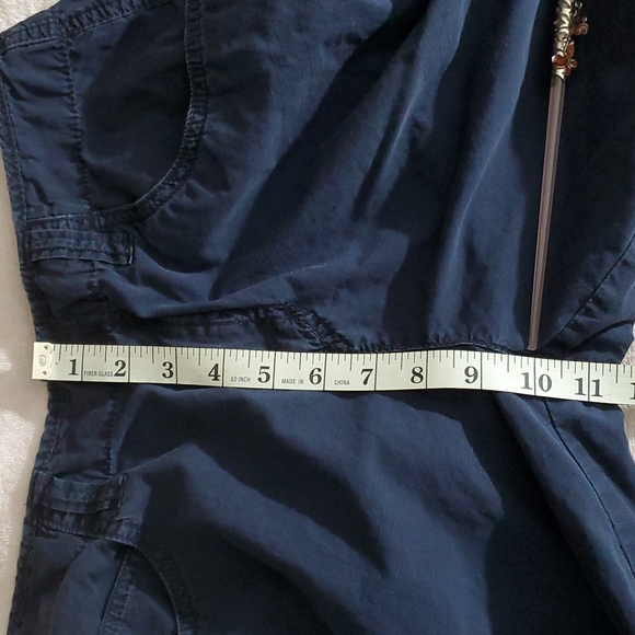 CARIBBEAN JOE Women's Navy Blue 7-Pocket Capris-Velcro-EUC-Sz 8 - Picture 17 of 17
